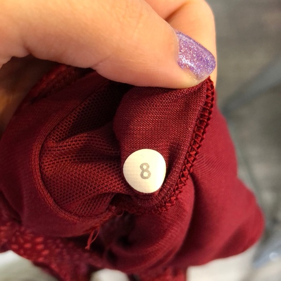 SOLD Lululemon Twist & Toil Tank - Picture 6 of 6